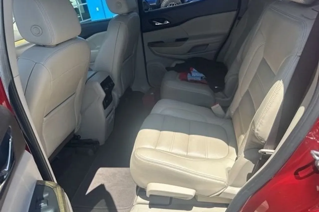 2017 Gmc Acadia Denali photo 1