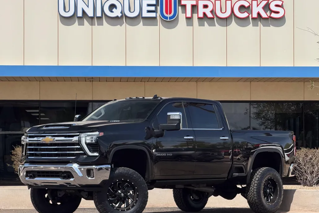 2024 Chevrolet Silverado 2500HD LTZ photo 1