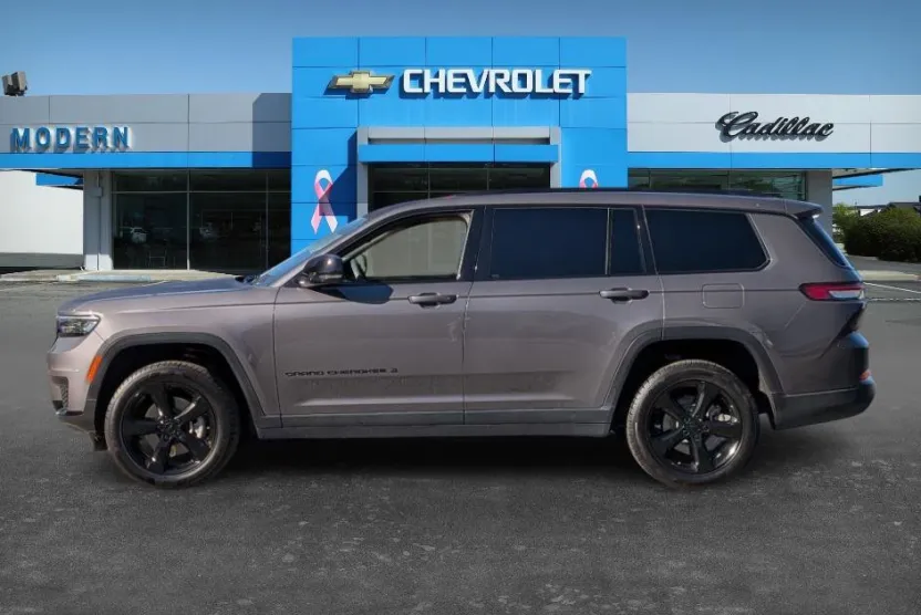 2023 Jeep Grand Cherokee Altitude photo 1