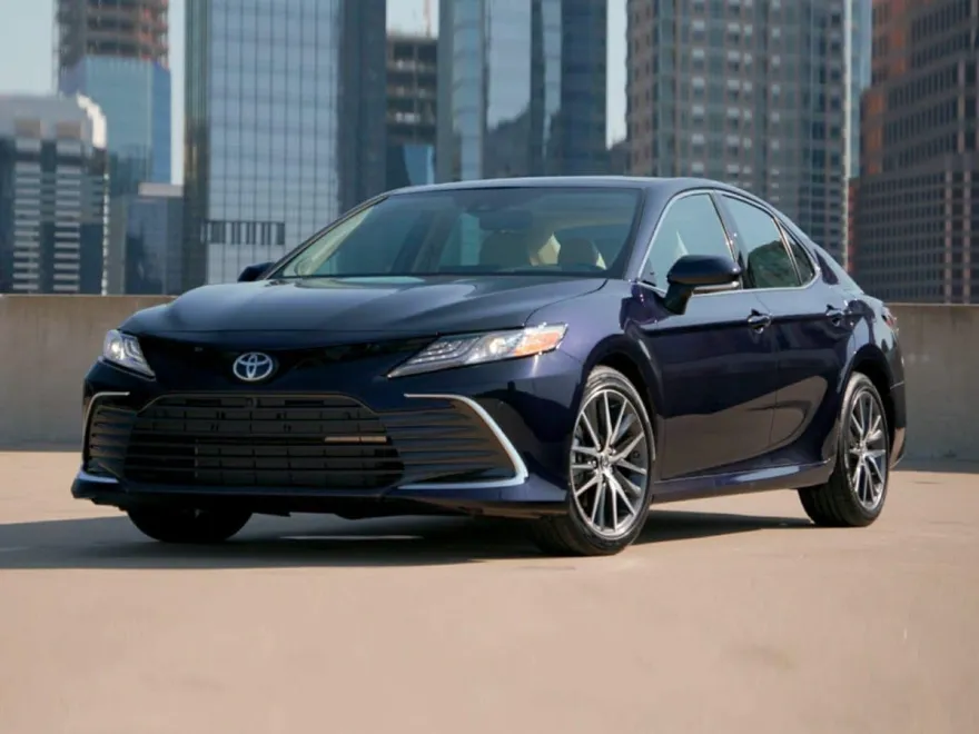 2024 Toyota Camry LE photo 1