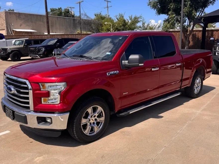 2016 Ford F-150 XLT photo 1