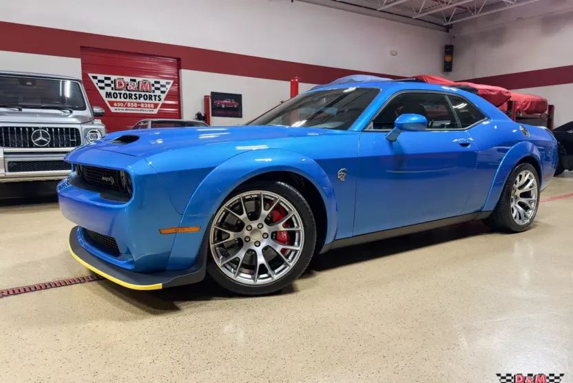 2023 Dodge Challenger SRT8 Hellcat Widebody photo 1