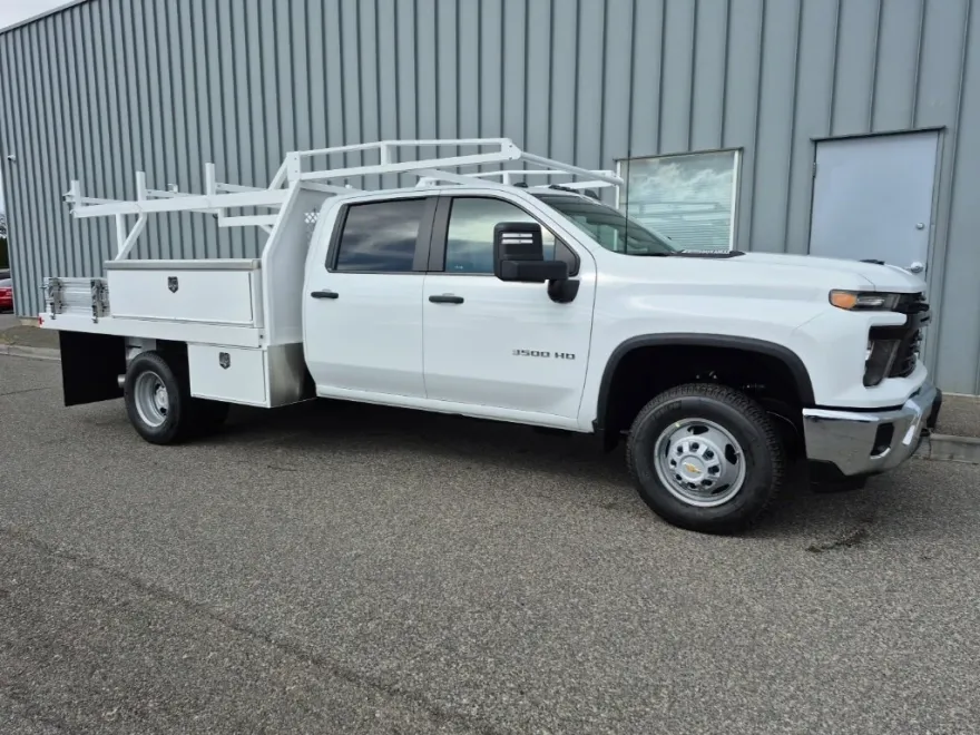 2025 Chevrolet Silverado 3500HD Work Truck photo 1
