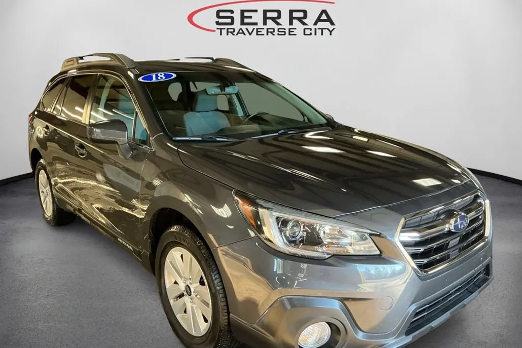 2018 Subaru Outback 2.5i Premium photo 1