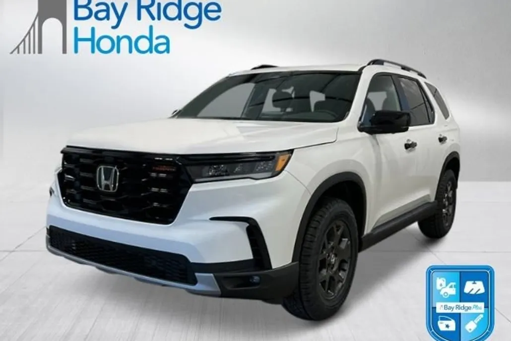 2025 Honda Pilot TrailSport photo 1