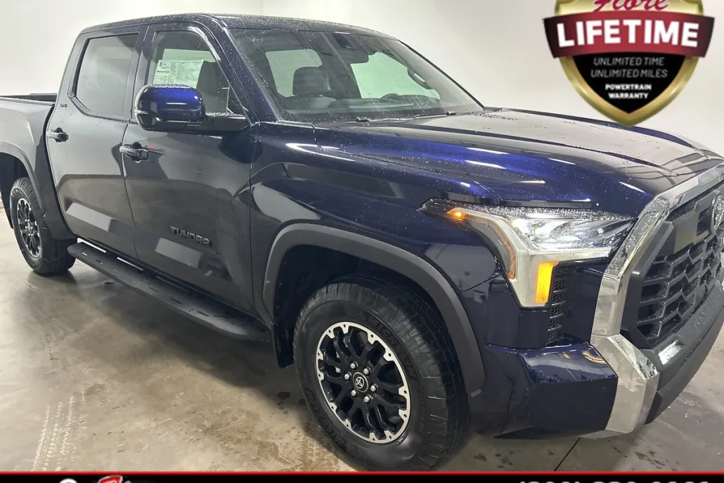 2025 Toyota Tundra SR5 photo 1