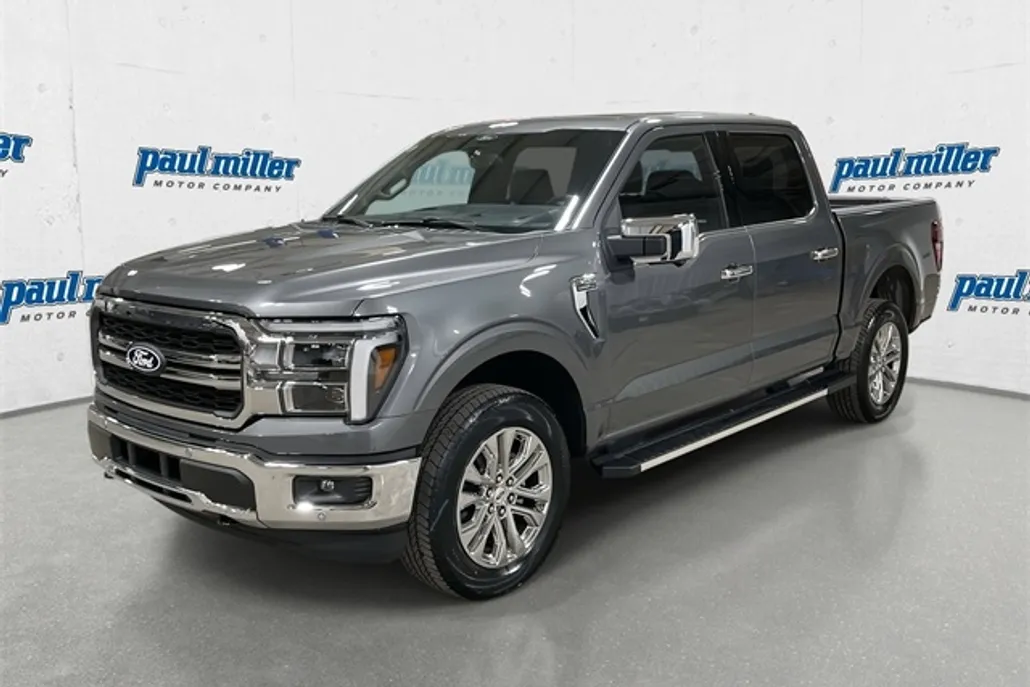 2025 Ford F-150 Lariat photo 1