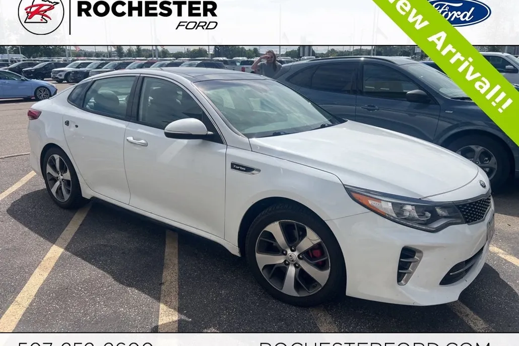 2017 Kia Optima SX Turbo photo 1