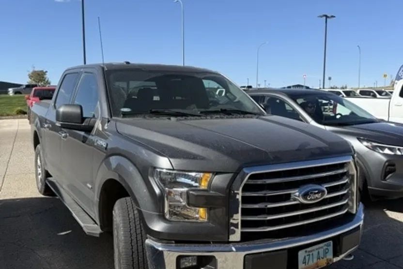 2016 Ford F-150 XLT photo 1