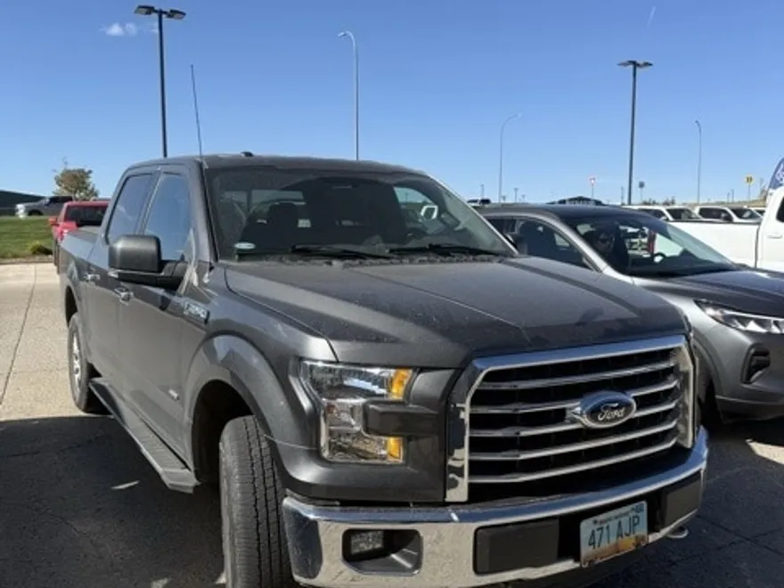 2016 Ford F-150 XLT photo 1