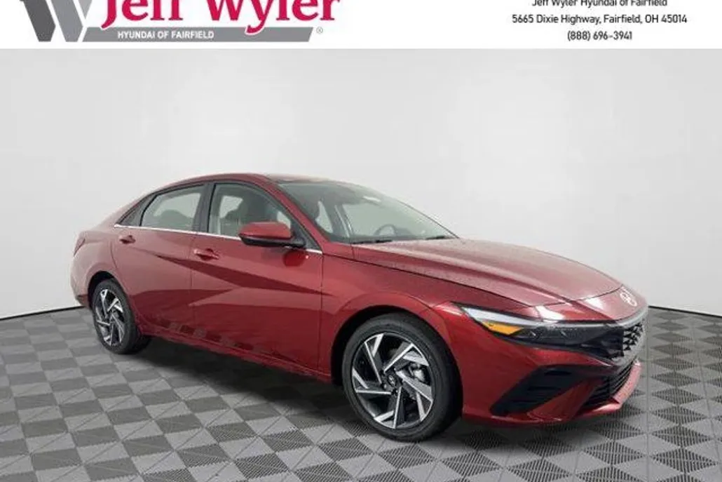 2025 Hyundai Elantra SEL Convenience photo 1