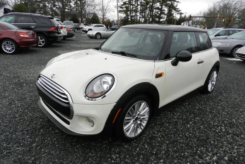 2015 Mini Cooper 2 Door Hardtop photo 1