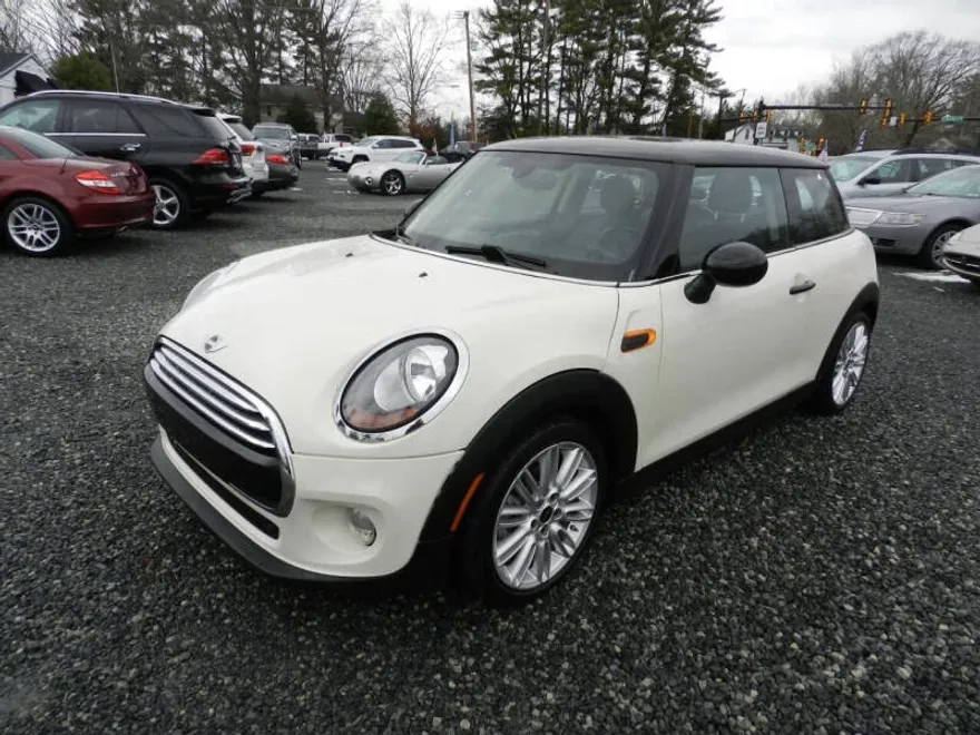 2015 Mini Cooper 2 Door Hardtop photo 1