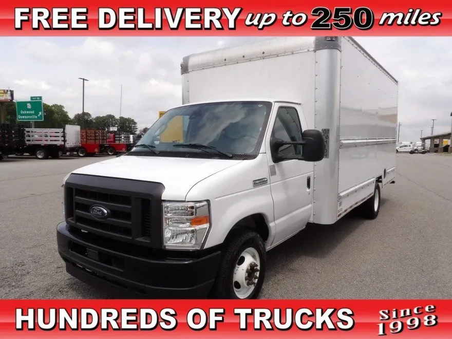 2021 Ford E-350 photo 1