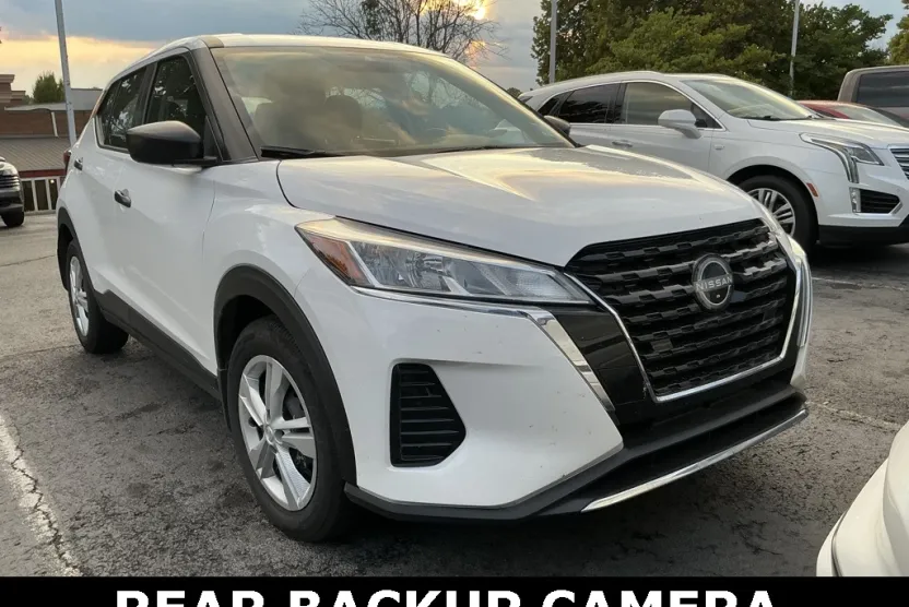 2024 Nissan Kicks S photo 1