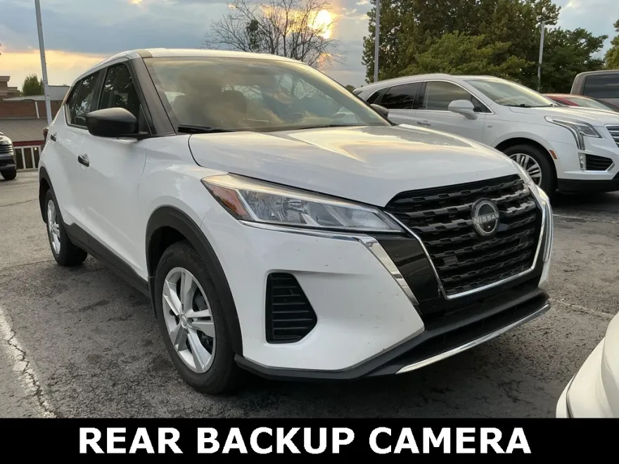2024 Nissan Kicks S photo 1