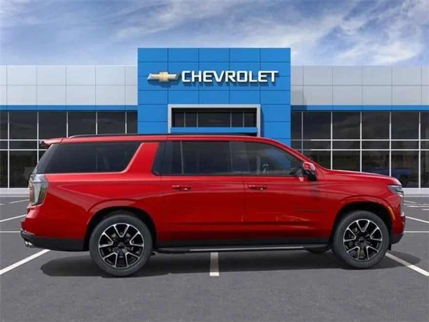 2026 Chevrolet Suburban RST photo 1