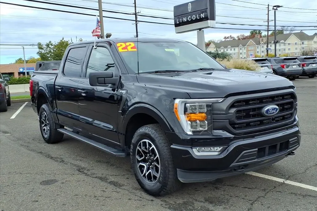 2022 Ford F-150 XLT photo 1
