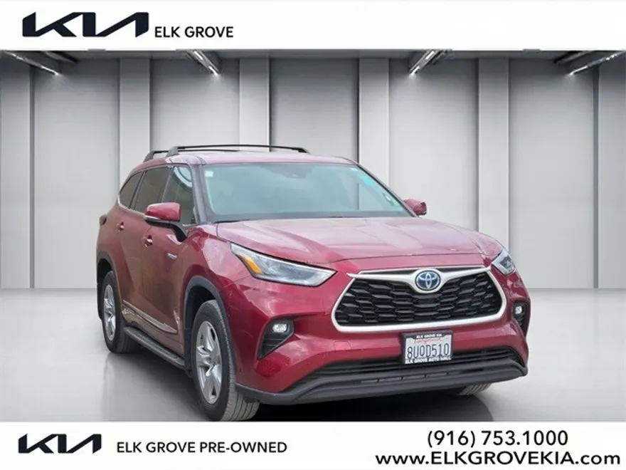 2021 Toyota Highlander Hybrid LE photo 1
