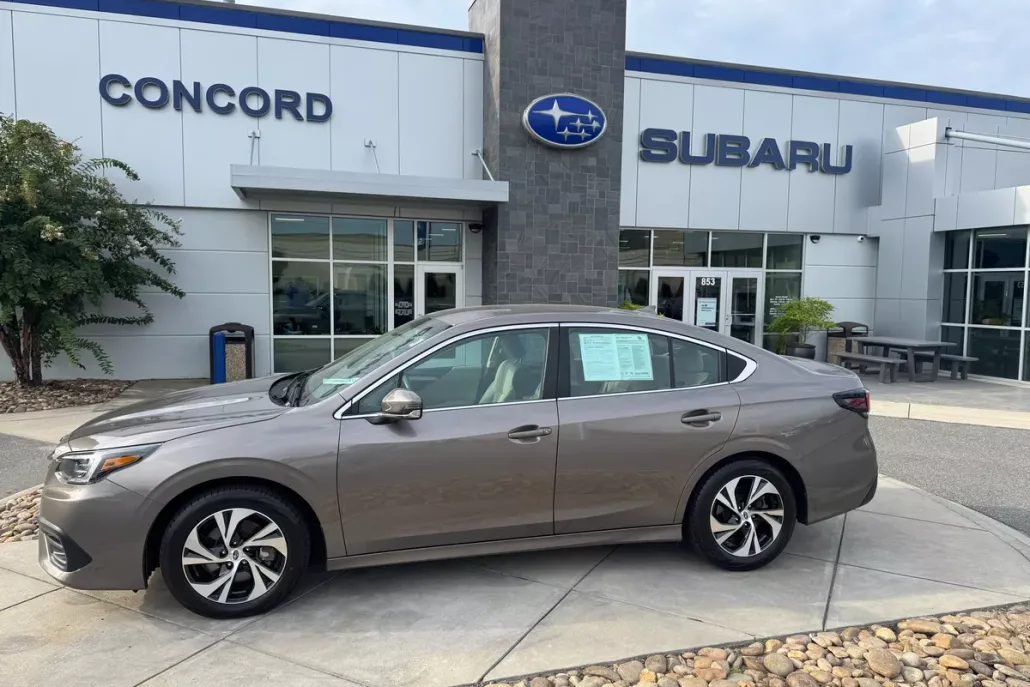 2022 Subaru Legacy Premium photo 1