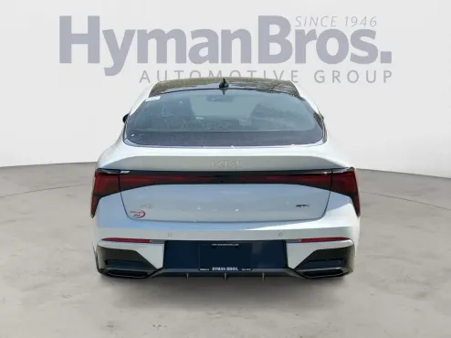 2025 Kia K5 GT-Line photo 4