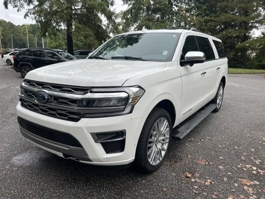 2024 Ford Expedition MAX Platinum photo 1
