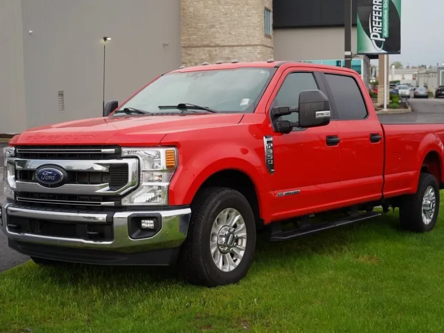 2022 Ford F-350 XLT photo 1