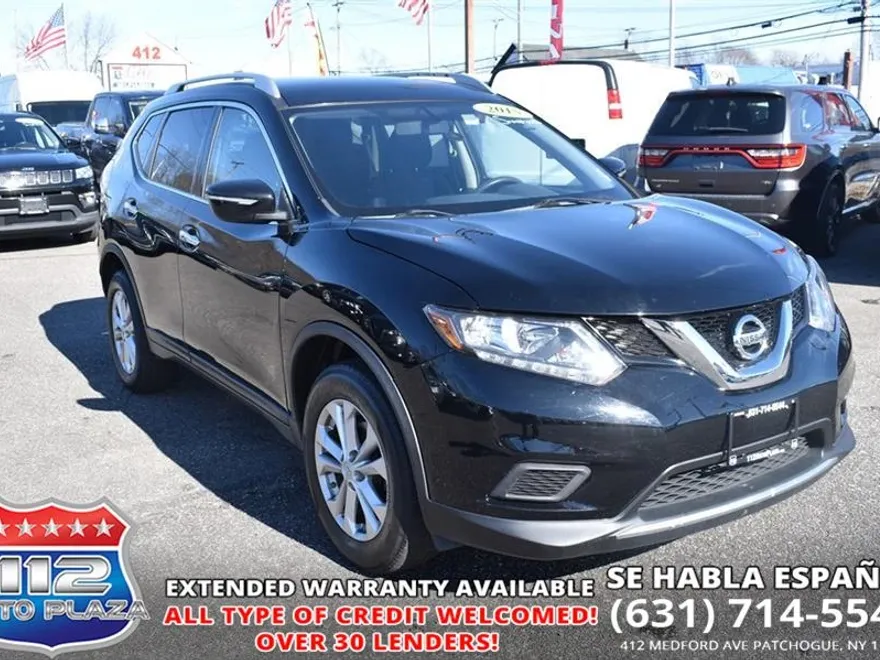 2015 Nissan Rogue SV photo 1