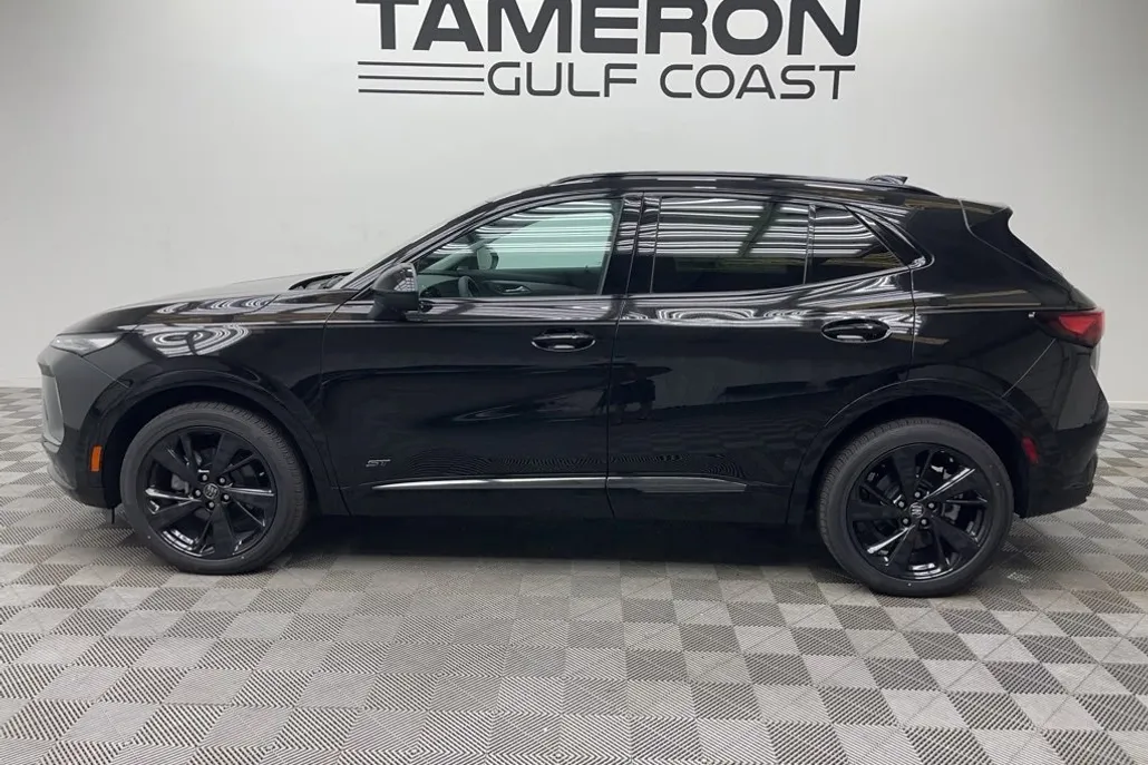 2025 Buick Envision Sport Touring photo 1