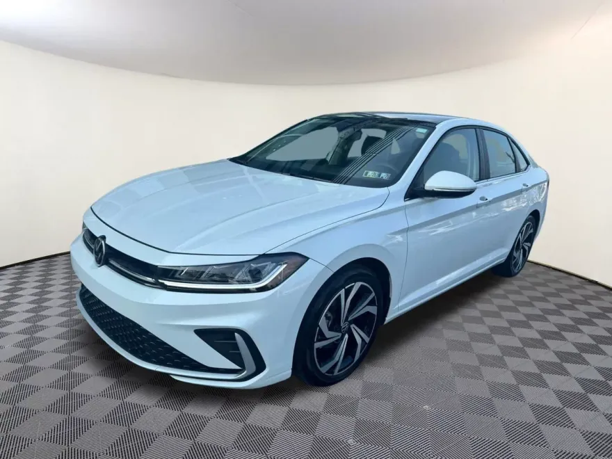 2025 Volkswagen Jetta 1.5T SEL photo 1