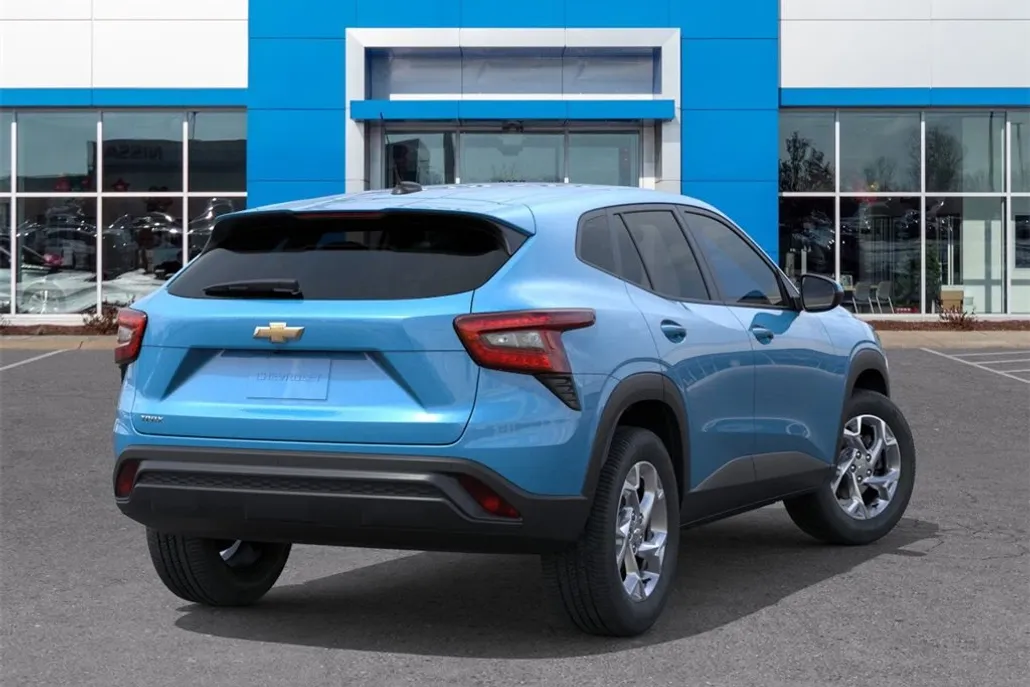 2026 Chevrolet Trax LS photo 1