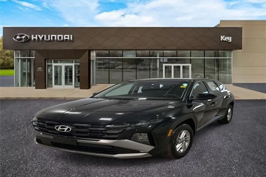 2025 Hyundai Tucson SE photo 1