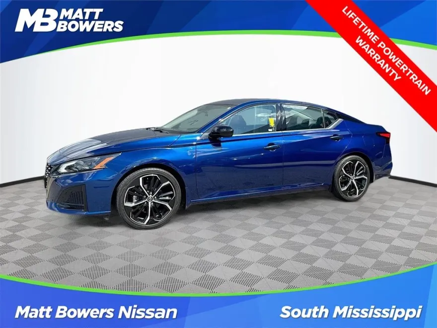2024 Nissan Altima 2.5 SR photo 1