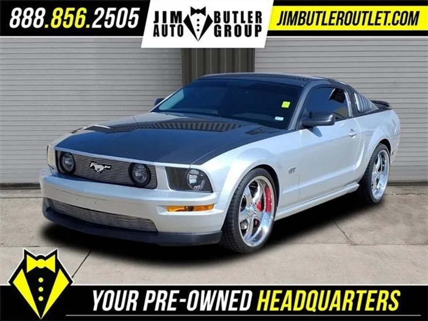2006 Ford Mustang GT Deluxe photo 1