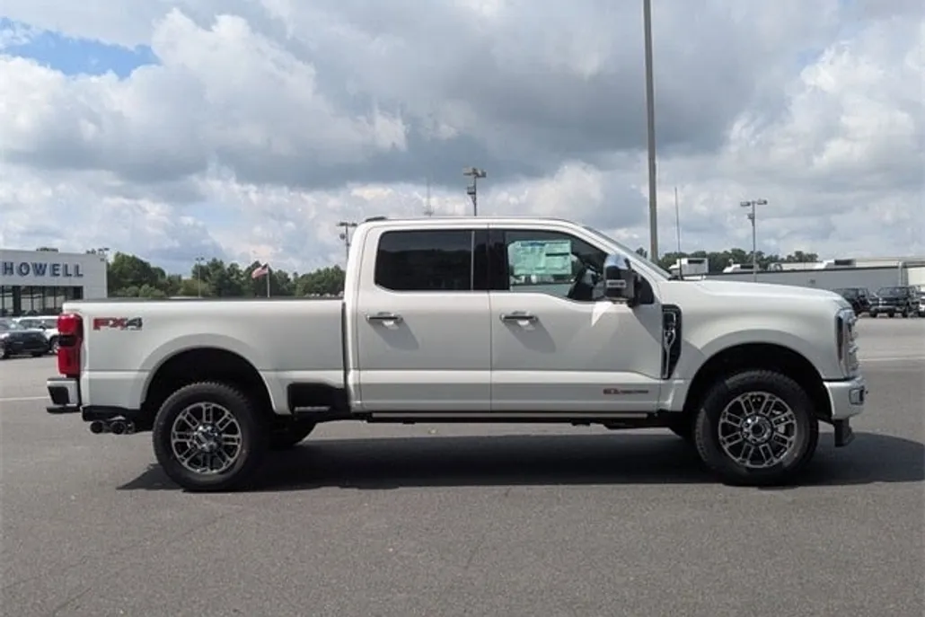 2025 Ford F-250 photo 1