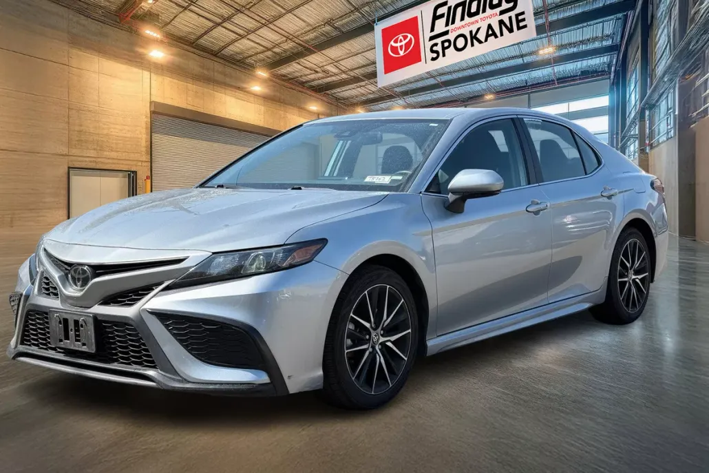 2023 Toyota Camry SE photo 1