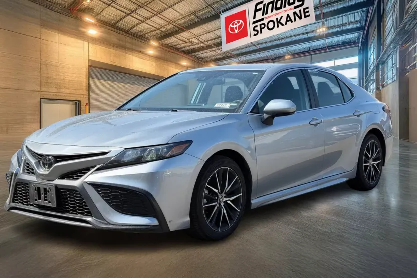 2023 Toyota Camry SE photo 1
