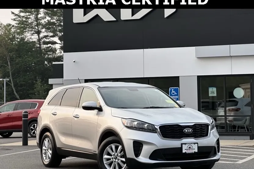 2020 Kia Sorento LX photo 1