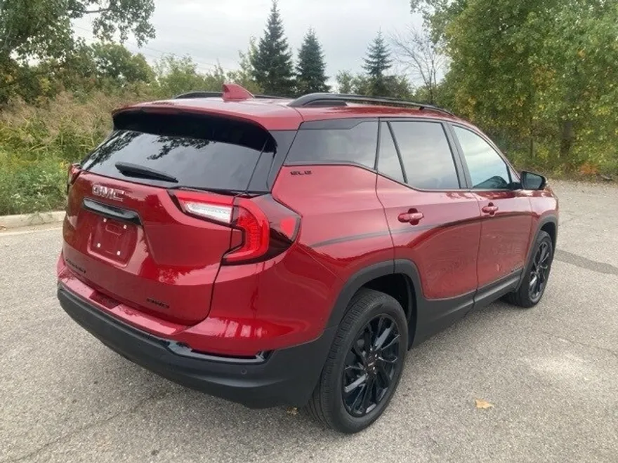 2023 Gmc Terrain SLE photo 1