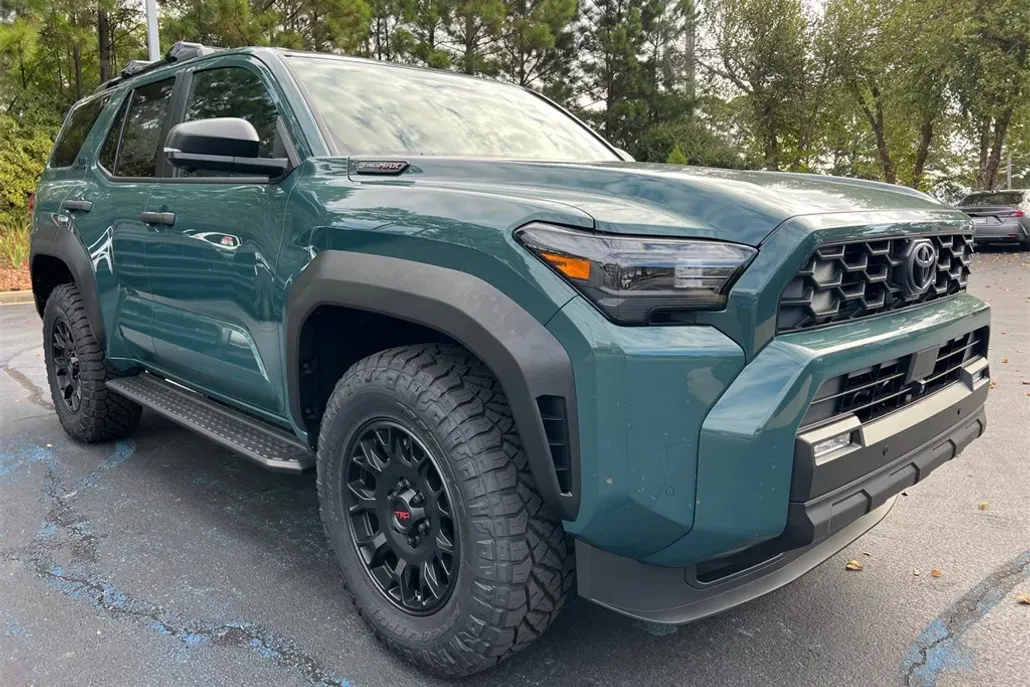 2025 Toyota 4Runner TRD Off-Road Premium photo 1