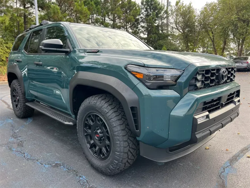 2025 Toyota 4Runner TRD Off-Road Premium photo 1