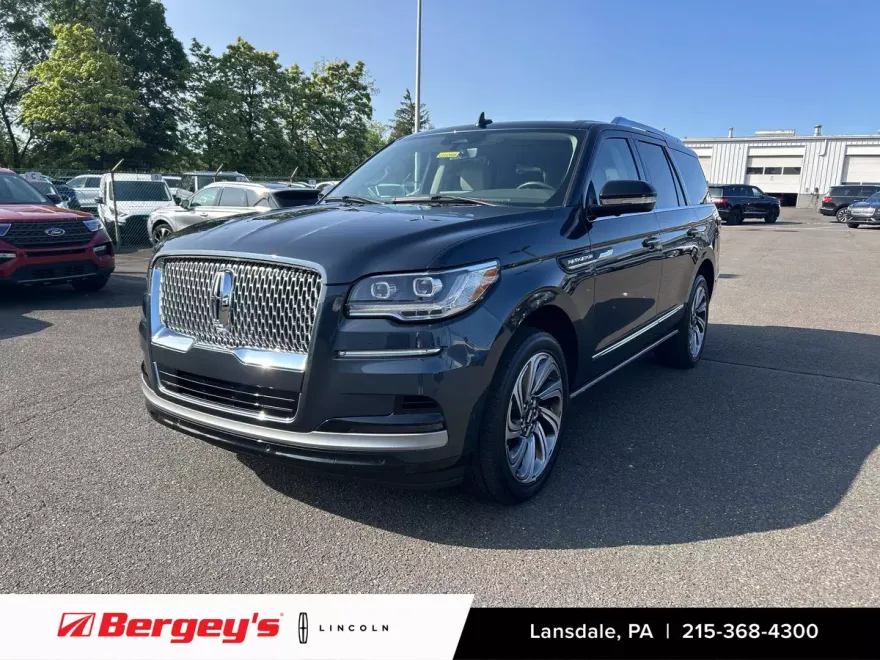 2024 Lincoln Navigator Premiere photo 1
