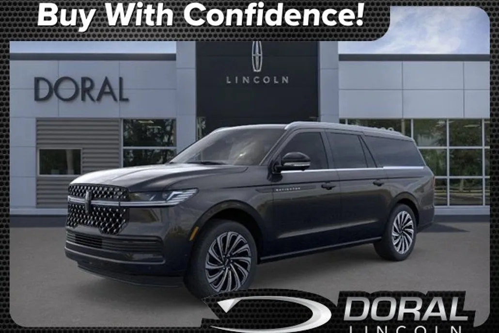 2025 Lincoln Navigator Black Label photo 1