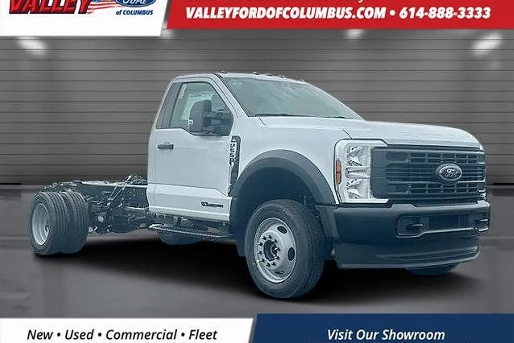 2025 Ford F-550 photo 1