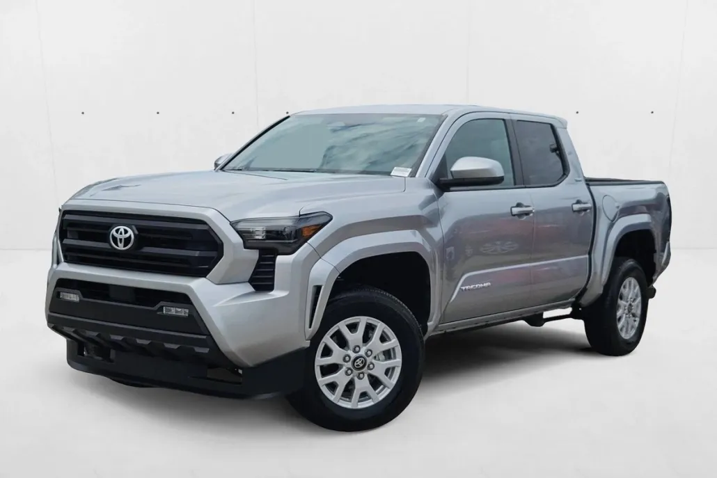 2024 Toyota Tacoma SR5 Double Cab photo 1