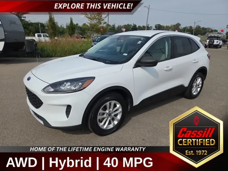 2022 Ford Escape Hybrid SE photo 1