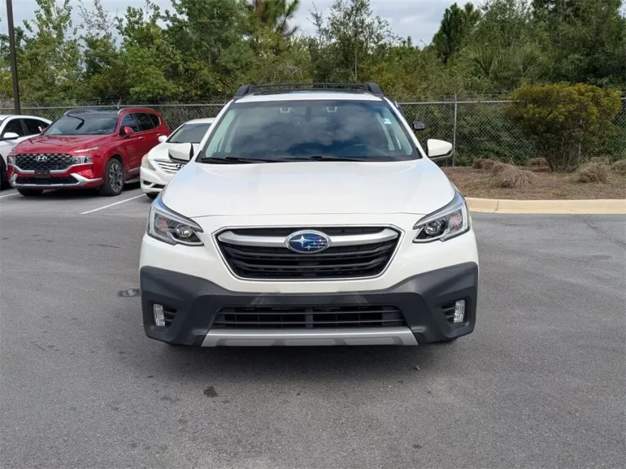 2020 Subaru Outback Limited photo 1