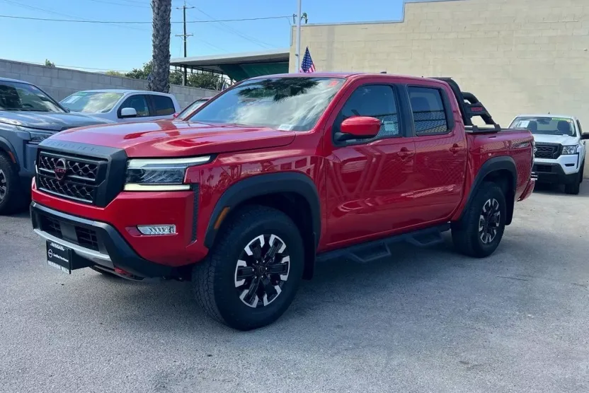 2024 Nissan Frontier PRO-4X photo 1