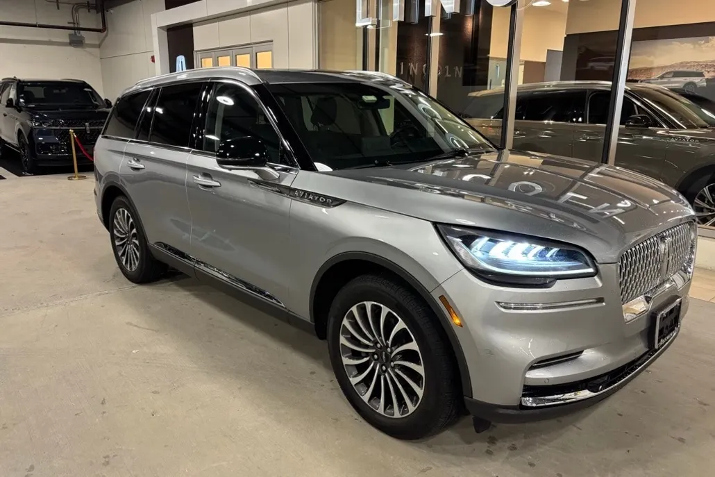 2024 Lincoln Aviator Reserve photo 1