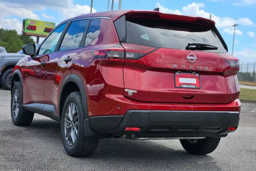 2026 Nissan Rogue S photo 1